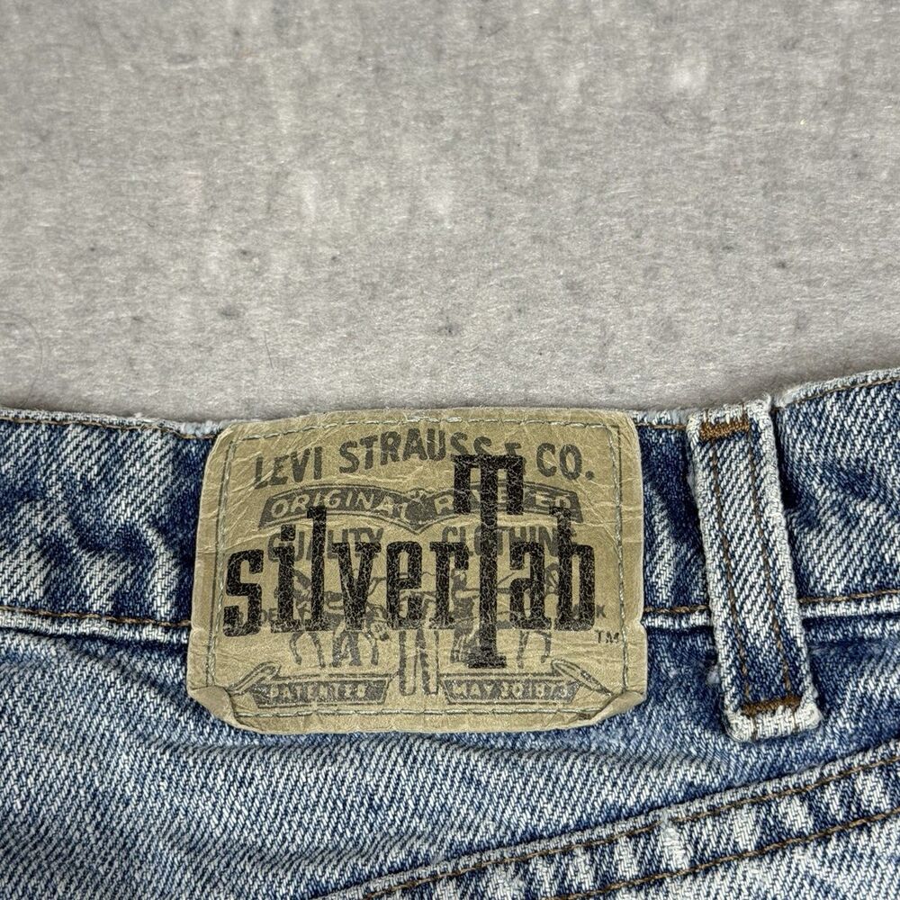 VTG 90s Levis SilverTab Jeans Mens Size 33 Baggy Fit Light Wash Denim Y2k - Picture 12 of 16